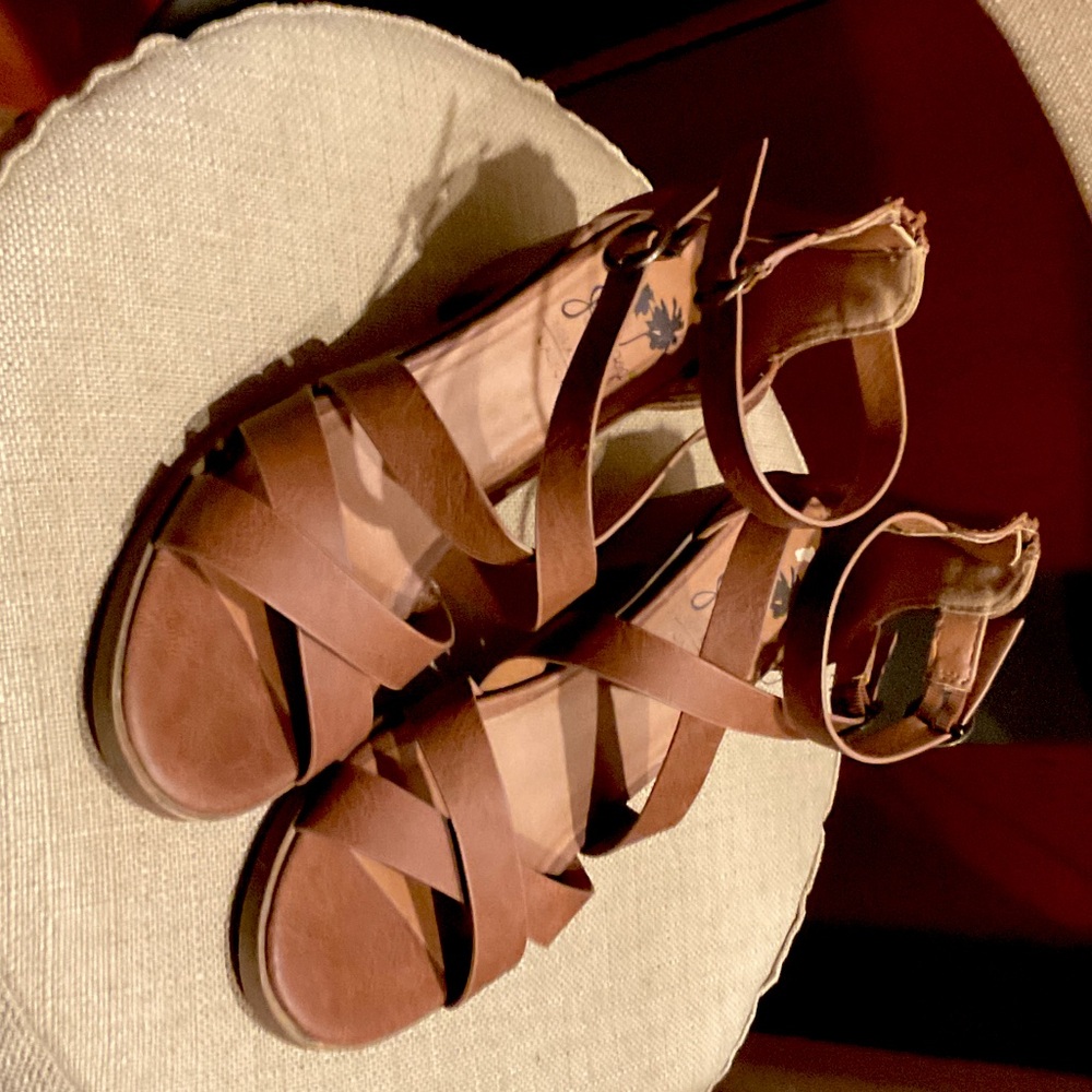 Jellypop Brown Strappy Sandals
